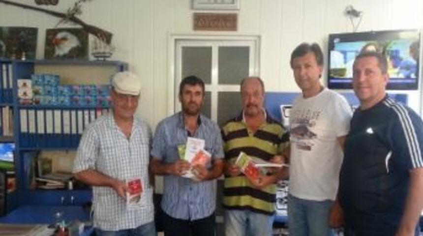 &Ouml;demişli Avcılar, Yeni Sezon Avlanma İzin Belgelerini T&ouml;renle Aldı