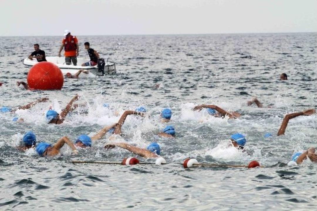 İzmit K&ouml;rfezi Kocaeli Halkını &Ccedil;ağırıyor