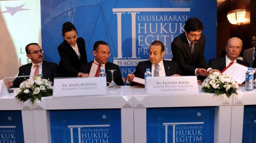 Bozdağ: Mısır'da Darbe Ahmet Şefik'e De Yapılsaydı Tavrımız Değişmezdi