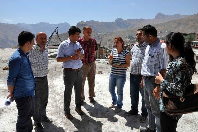 Vali Vekili Uyanık, Hükümet Konağı İnşaatında İncelemelerde Bulundu