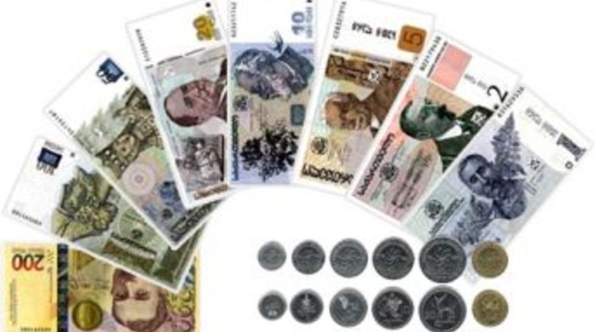 Dolar yukarı, TL aşağı! TL Lari karşısında eridi