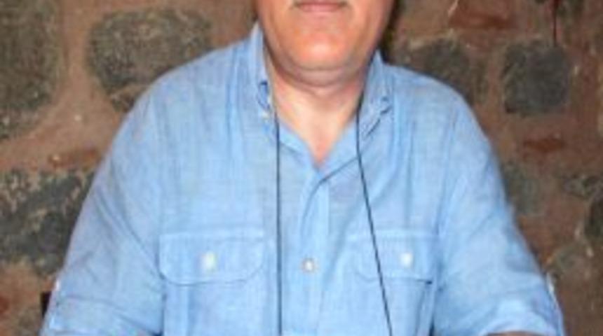 Mahkeme Oy Birliği Ile Kemal Bayraktar'ı G&ouml;revine Iade Etti