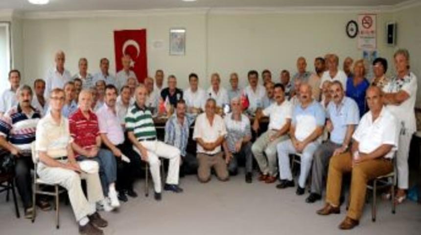 Başkan D&uuml;ndar Muhtarları Dinledi