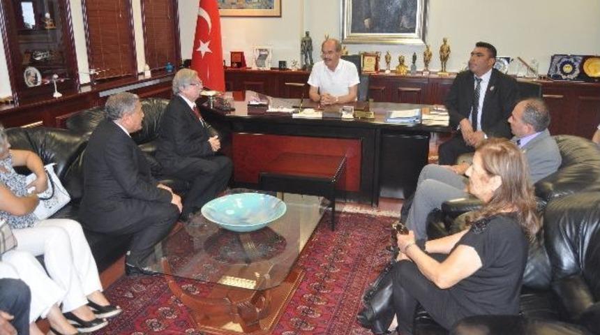 Kktc Şehit Aileleri Ve Malul Gaziler Derneği'nden Başkan B&uuml;y&uuml;kerşen&rsquo;e Ziyaret