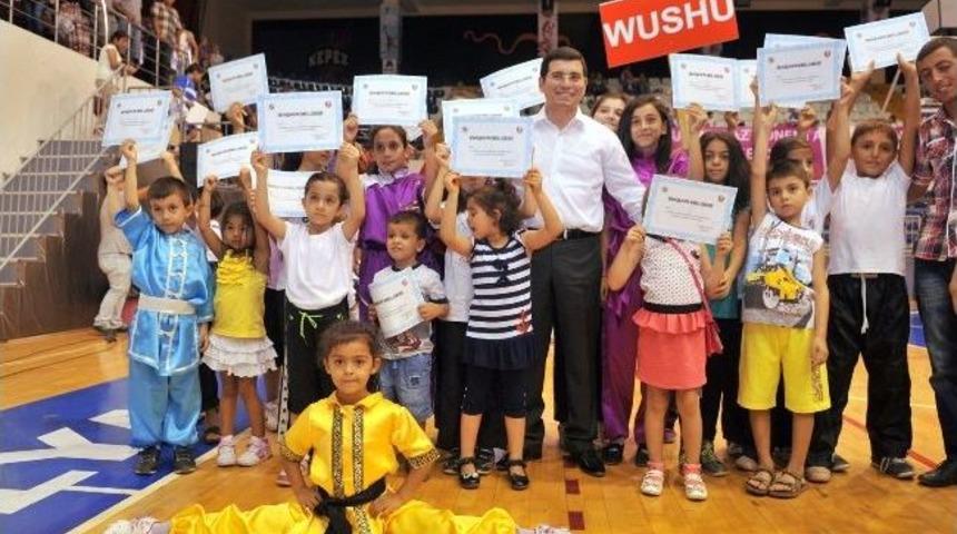 Yaz Spor Okulu&rsquo;nda Mezuniyet Sevinci