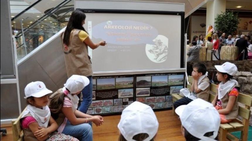 'seyit&ouml;mer H&ouml;y&uuml;ğ&uuml;' Sergisi İstanbul'da