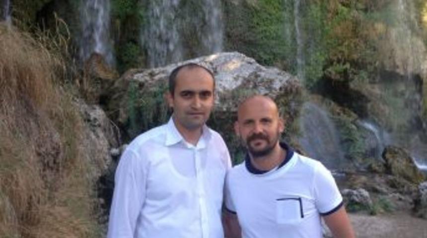 &Uuml;nl&uuml; Komedyen Atalay Demirci, Sızır Şelalesi'ne Hayran Kaldı