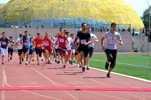 Özel Yetenek Sınavlarında Ter Döktüler