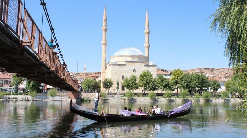 Hayatlarını Gondolda Birleştirdiler