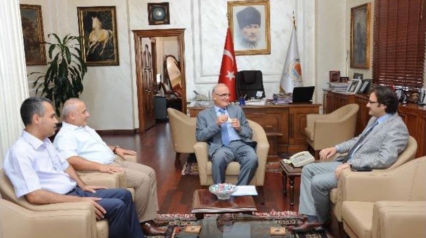 Kamu Hastaneleri Birliği Y&ouml;neticileri Yılmaz&rsquo;ı Ziyaret Etti