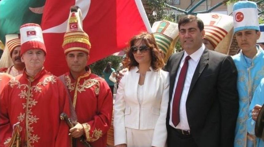 Ak Partili Sait'ten Bir İlk Daha; "d&uuml;nya İzmirliler G&uuml;n&uuml;"