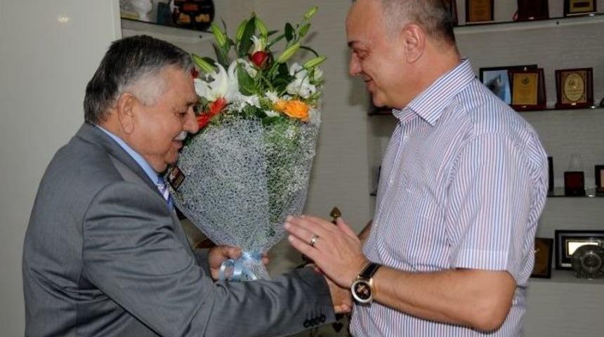 Başkan Karahan'dan Başkan Erg&uuml;n'e Teşekk&uuml;r Ziyareti
