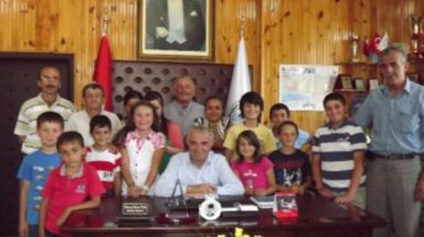 Başkanı Ziyaret Eden &Ccedil;ocuklar Park İstedi