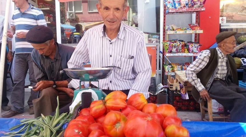 700 Yıllık Beyce Pazarında Doğal Ve Yerli &Uuml;r&uuml;n Bereketi Yaşanıyor