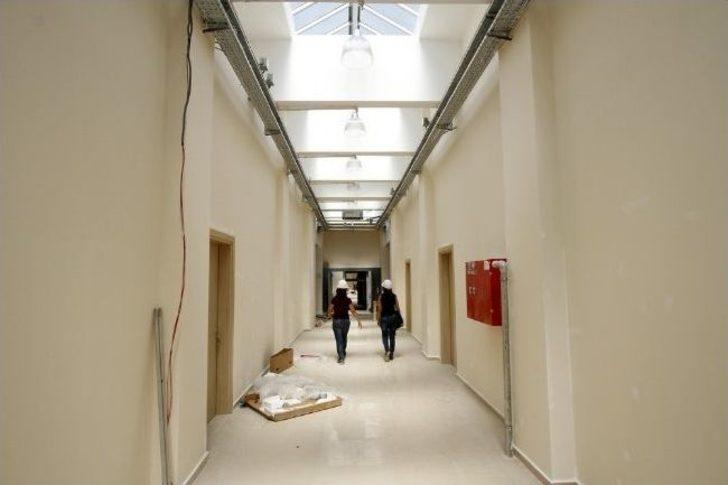 Konak Belediyesi'nden İzmir Polisi'ne Bina Jesti G4