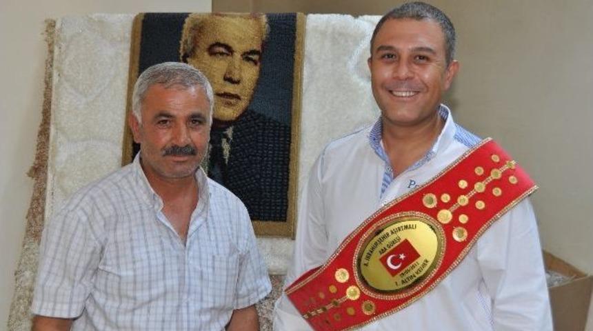 Barış Doğan&rsquo;a Ağalık Kemeri Verildi