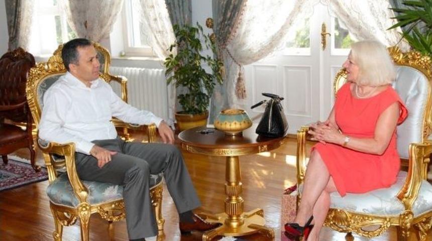 Başkonsolos Stefana Greavu&rsquo;dan Veda Ziyareti