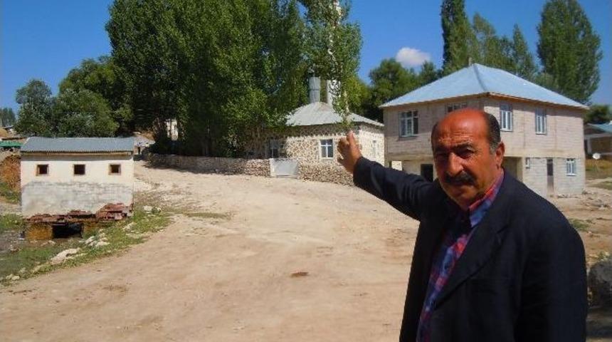 Burnaz K&ouml;y&uuml; Karanlıkta Kaldı