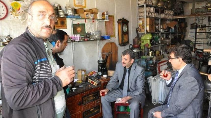 Sgk Y&ouml;neticilerinden Bağkur Borcu Bulunan Esnafa Ziyaret