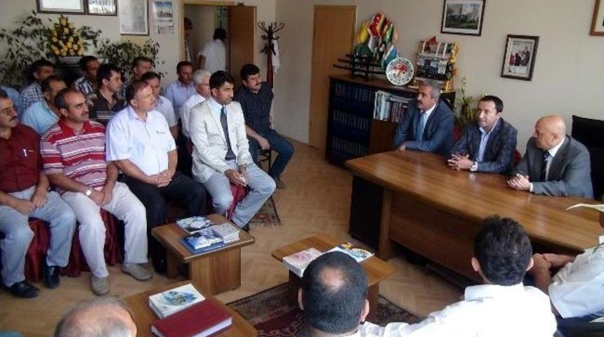 Hak-iş Genel Başkanı Arslan'dan Hizmet-iş'e Ziyaret