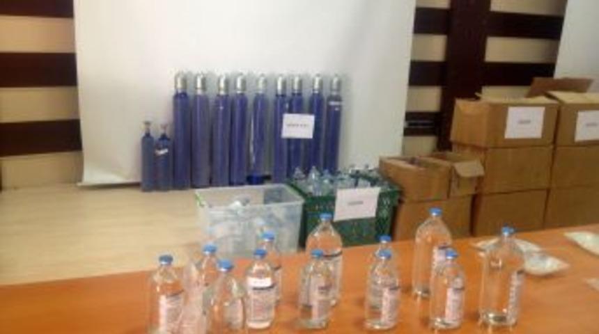 Gezi Olaylarında Ele Ge&ccedil;irilen Ila&ccedil;lar Eczanede G&ouml;r&uuml;n&uuml;yor