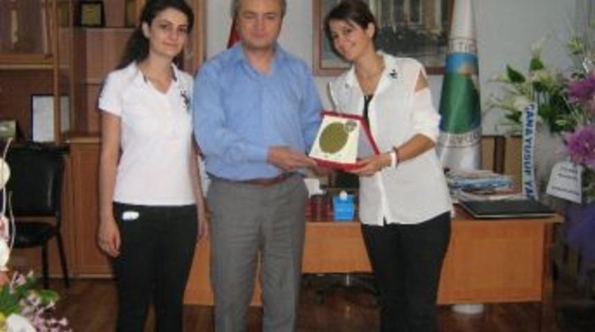 Tgv&rsquo;den Hatso Başkanı&rsquo;na Teşekk&uuml;r Plaketi