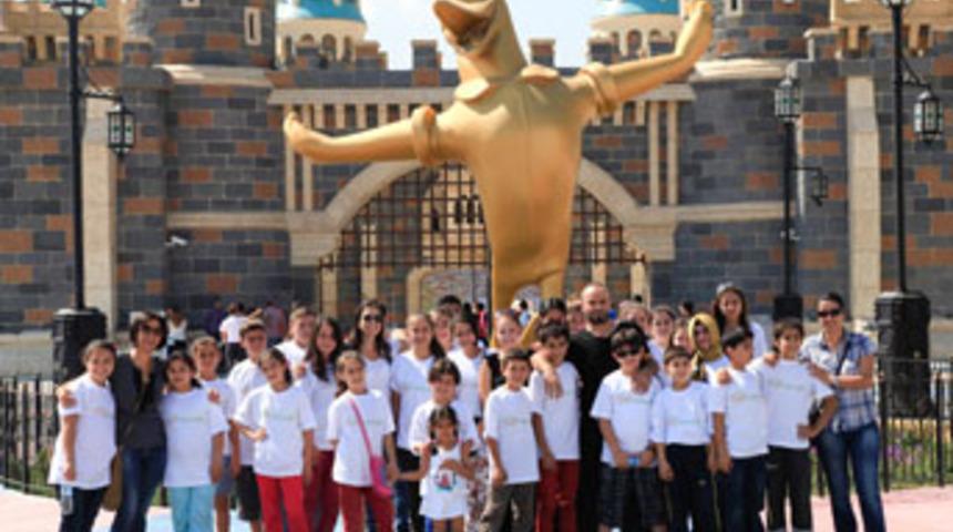 Herbalife Aile Vakfı&rsquo;nın destek verdiği &ccedil;ocuklar g&ouml;n&uuml;llerince eğlendi