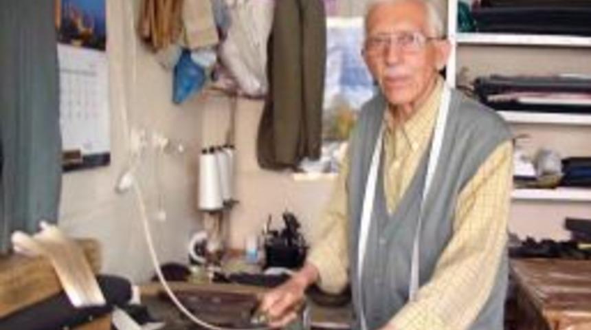 63 Yıllık Terzi T&uuml;rkiye&rsquo;nin '2013 Yılı Ahisi' Se&ccedil;ildi