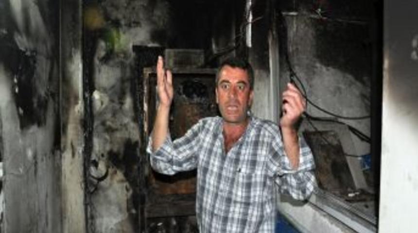 Midyat&rsquo;ta Elektrik Dalgalanması Iki Apartmanda Yangına Neden Oldu