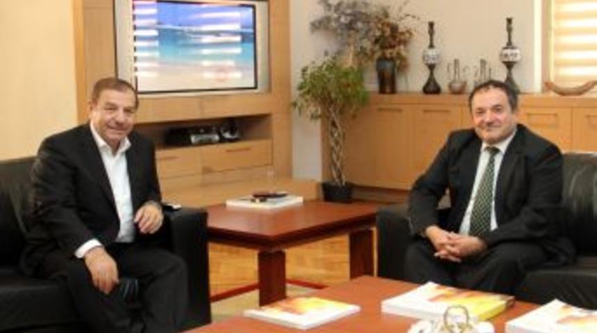 Kaymakamdan Belediye Başkanına Ziyaret