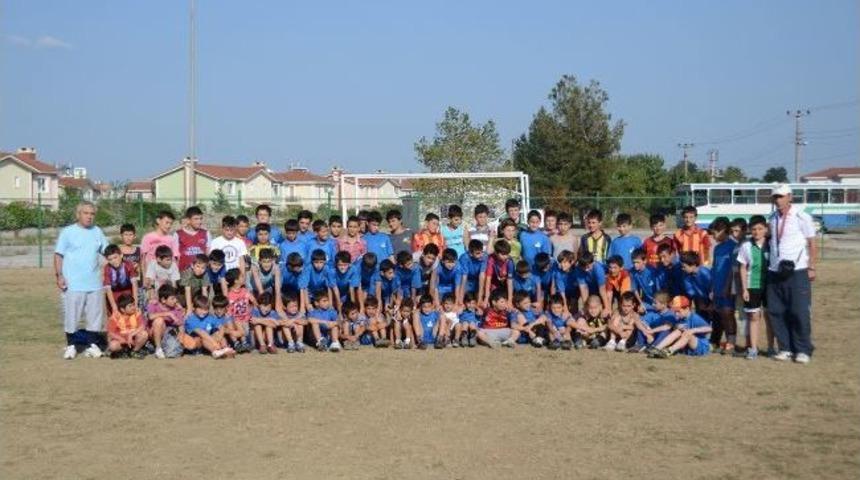 Kartepe'de Futbola İlgi B&uuml;y&uuml;k