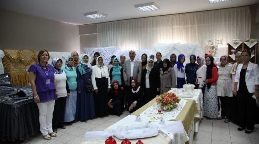 Şahinbey Belediyesi Kursiyerlerinden Yılsonu Sergisi