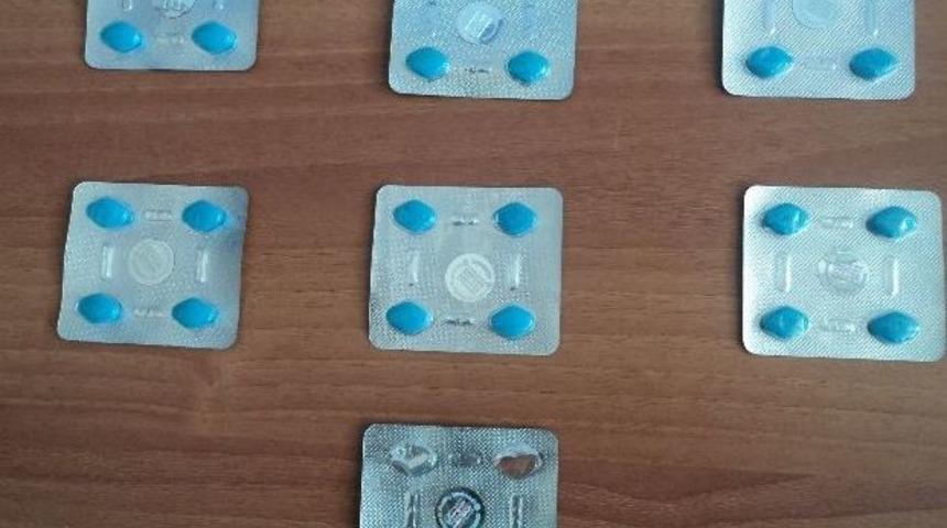 Buharkent&rsquo;te 26 Adet Cinsel Uyarıcı Hap Ele Ge&ccedil;irildi