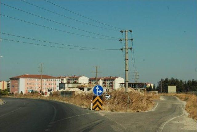 Sevgi Evleri İnşaatında Yüksek Gerilim Hattı Belirsizliği Sürüyor