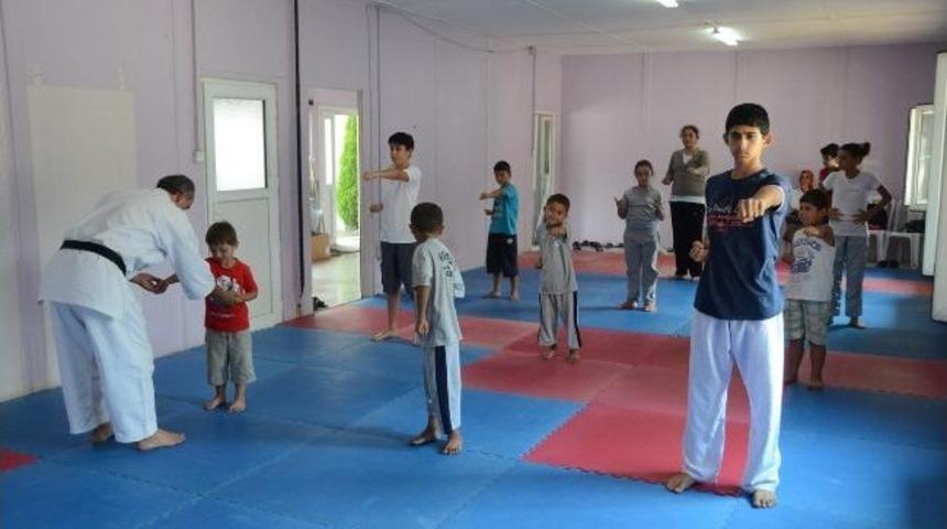 Kartepe Yaz Spor Okulları Eğitimlere Devam Ediyor