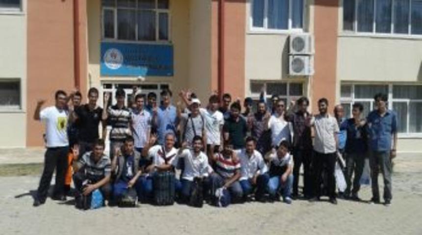 &Uuml;niversite &Ouml;ğrencileri Beyşehir&rsquo;de Kampa Girdi