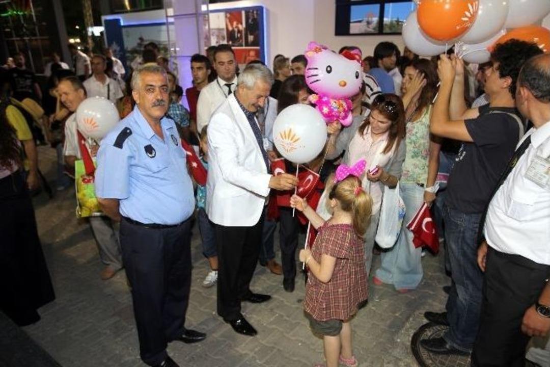 Karabağlar İef'e Renk Katacak