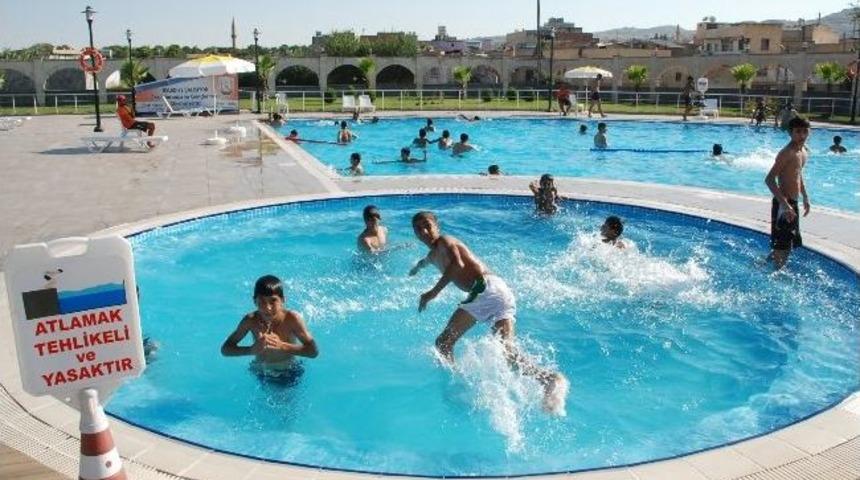 (&ouml;zel Haber) Şanlıurfa'da Havuzlar Doldu Taştı