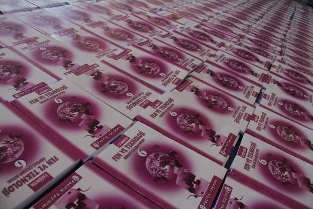 Ders Kitaplarının Okullara Dağıtımına Başlandı