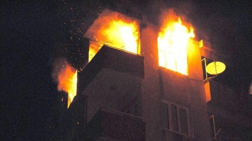 &Ouml;demiş'te Bina Yangını