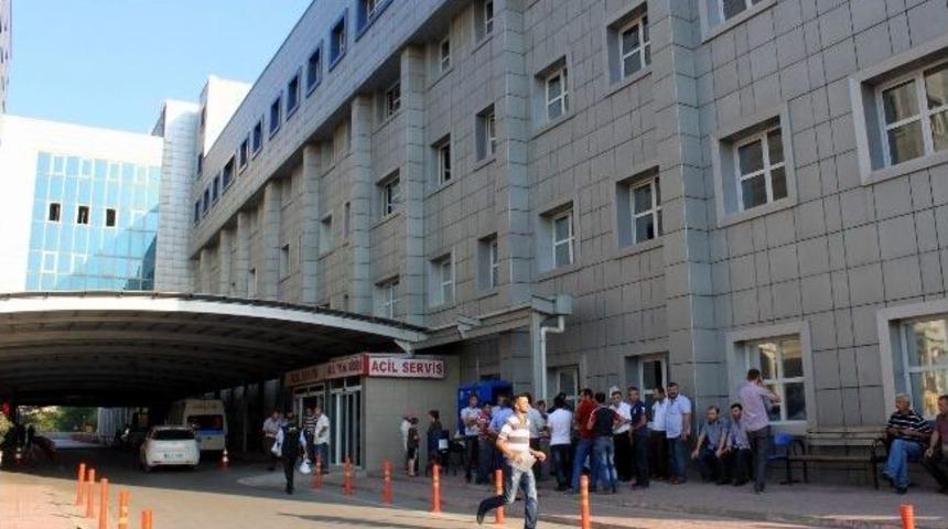 Doktora yumruklu saldırı