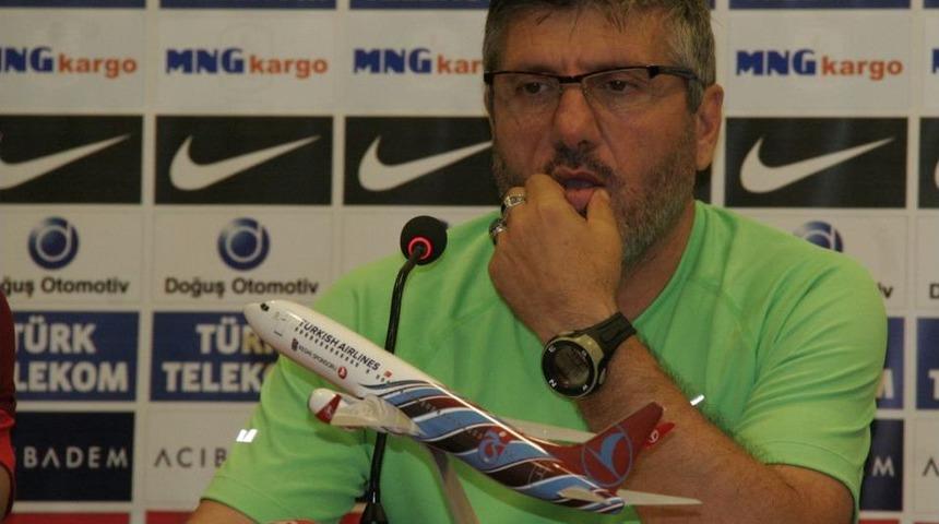 Ak&ccedil;ay: Hem Camia Hem &Uuml;lke I&ccedil;in &Ouml;nemli Bir Virajdayız