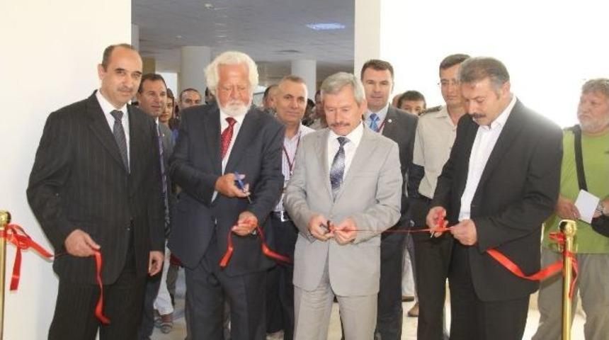 T&uuml;rkiye&rsquo;nin İlk Bilimsel İll&uuml;strasyon Sergisi A&ccedil;ıldı