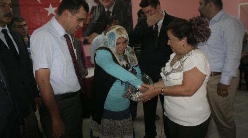 Düziçi'nde Toki 165 Aileyi Ev Sahibi Yaptı