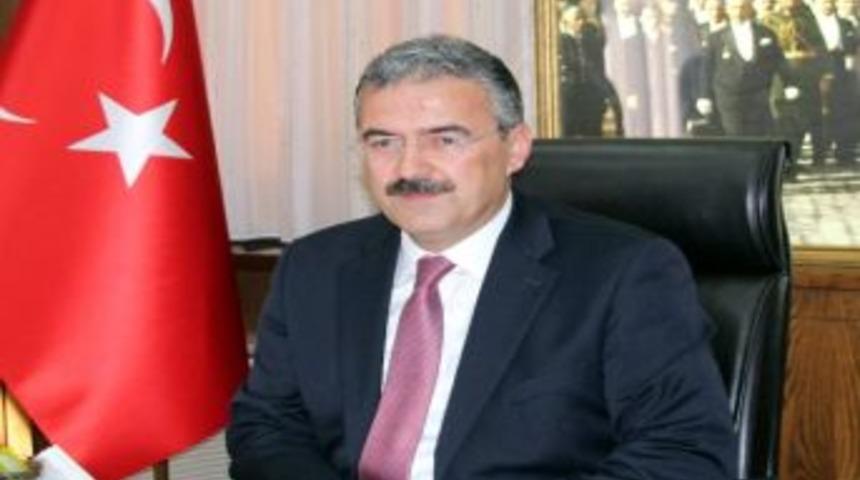 Vali Ayyıldız; &ldquo;cumhuriyeti Y&uuml;celtmek Temel Sorumluluğumuzdur&rdquo;