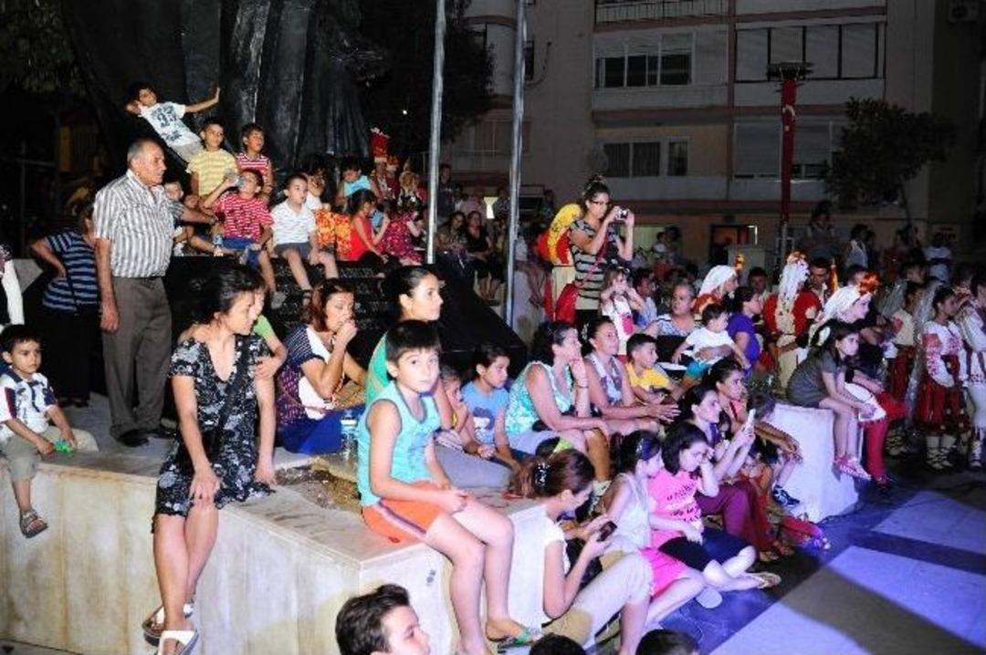 Bal&ccedil;ova'da Şenlik Başladı