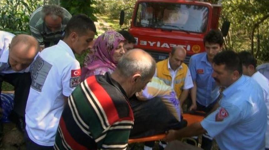 Trabzon&rsquo;da Kal&ccedil;a Protezi &Ccedil;ıkan Talihsiz Kadının İmdadına İtfaiye Yetişti