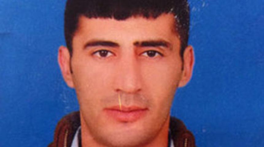 Sokak ortasında amca oğluna infaz