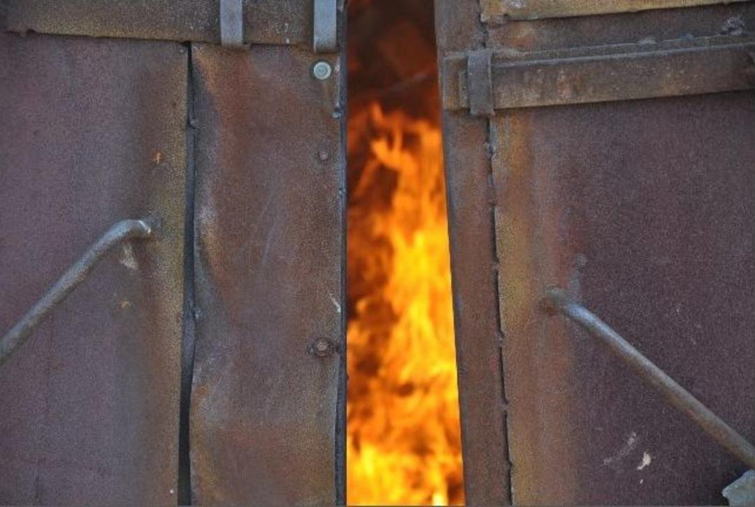 Ele Ge&ccedil;irilen Ka&ccedil;ak Sigaralar Dev Ocaklarda İmha Edildi