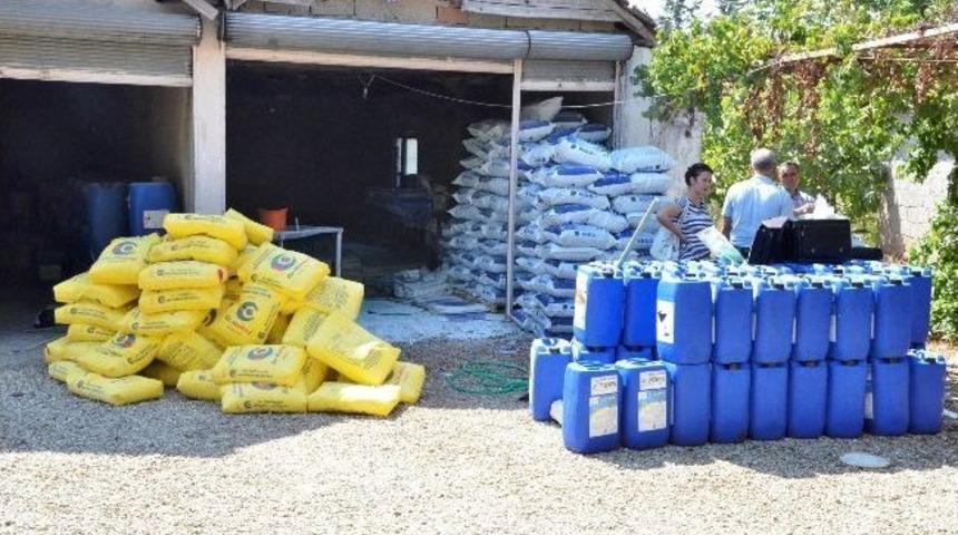 Antalya'da 10 Ton Sahte Zirai G&uuml;bre Ve İla&ccedil; Ele Ge&ccedil;irildi